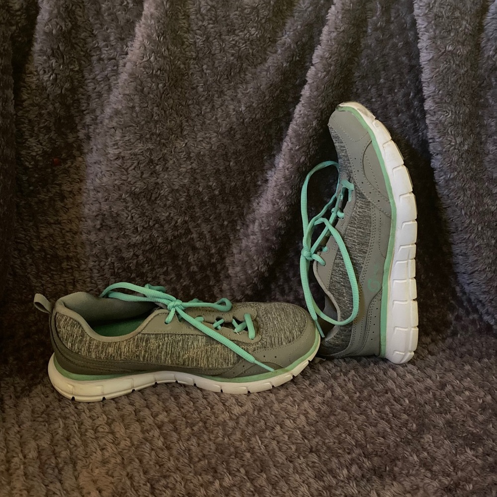 S Sport by Skechers Lace-up Tennis Shoes Sz 8 VGC